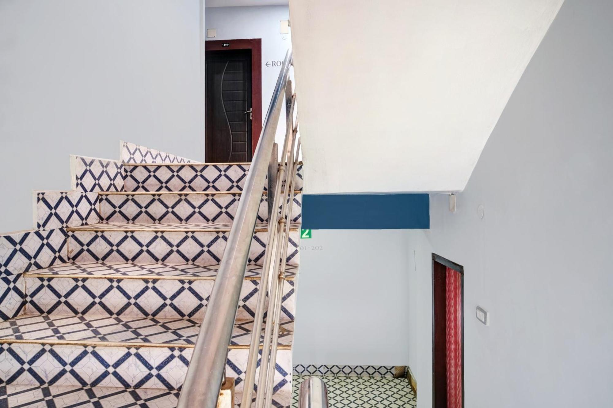 Hotel O Noonmati Guwahati Formerly Hotel Sundari Nunmati Esterno foto